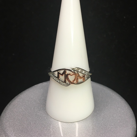 Infinity Heart Mom Love Ring - Picture 4 of 6